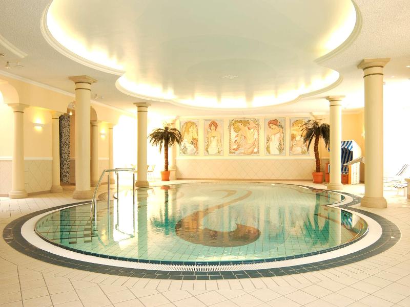 Vju Hotel Rügen - Havuz