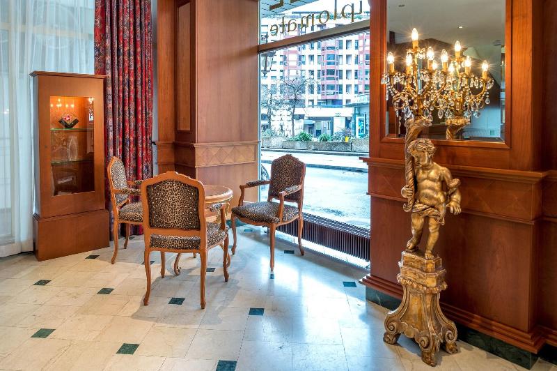 BEST WESTERN Hotel Diplomate - Lobi
