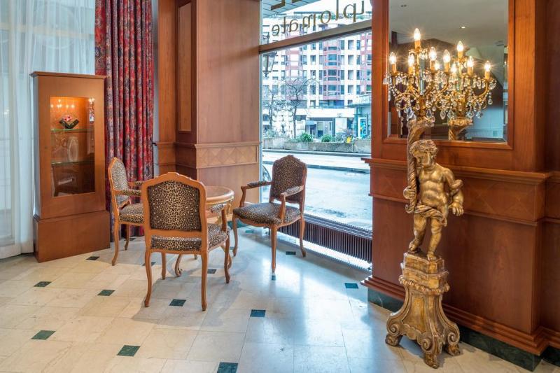 BEST WESTERN Hotel Diplomate - Genel