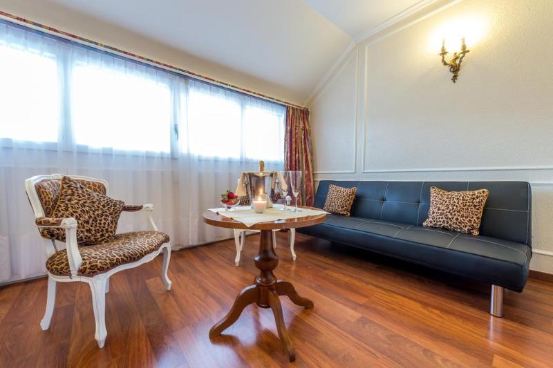 BEST WESTERN Hotel Diplomate - Genel