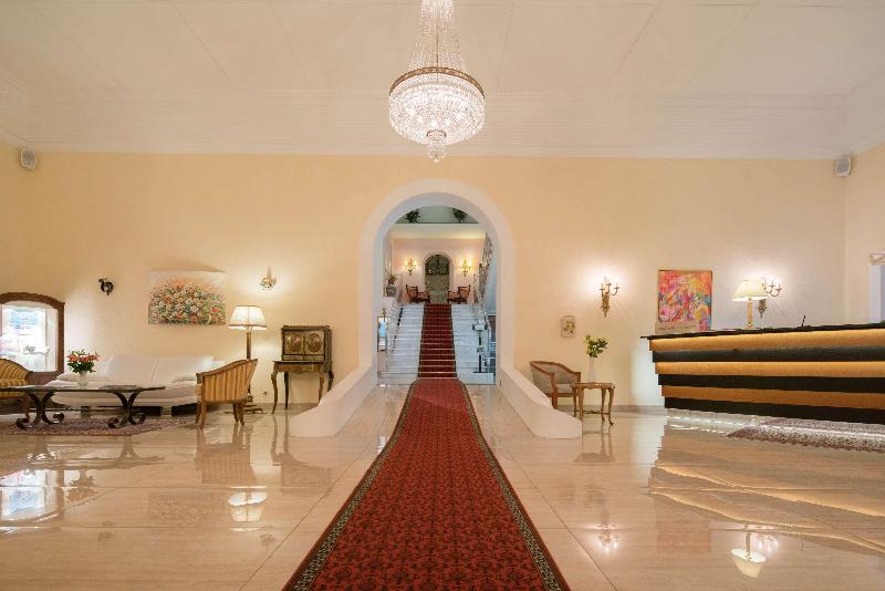 Hotel Bellevue Au Lac - Lobi