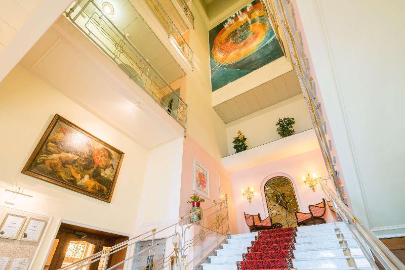 Hotel Bellevue Au Lac - Lobi