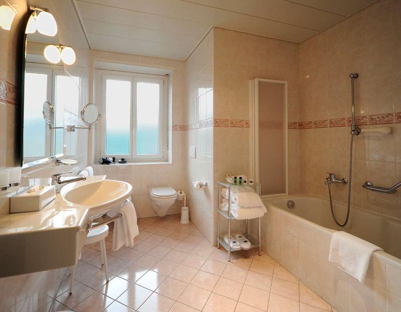 Hotel Bellevue Au Lac - Oda