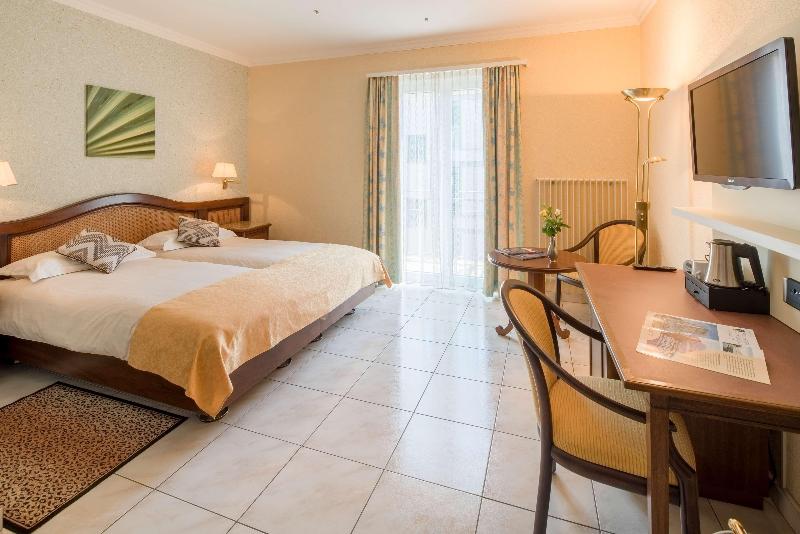 Hotel Bellevue Au Lac - Oda