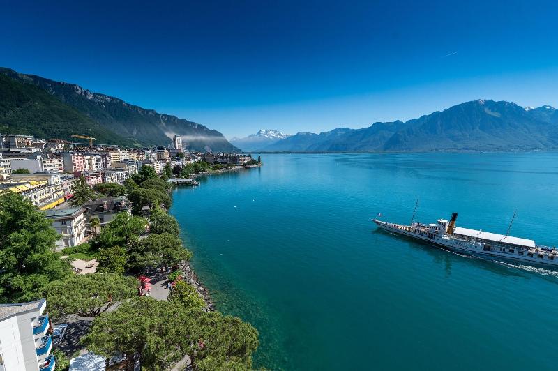 Mona Montreux - Aktivite
