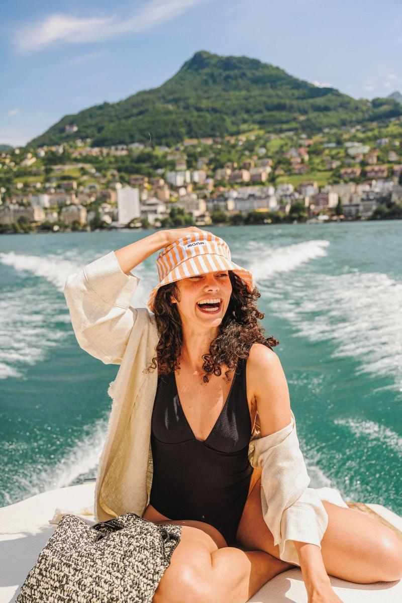 Mona Montreux - Genel
