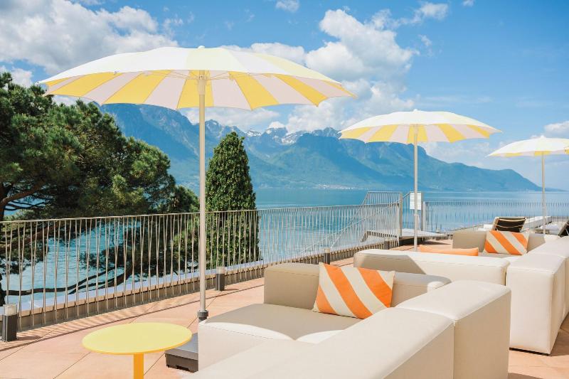 Mona Montreux - Genel