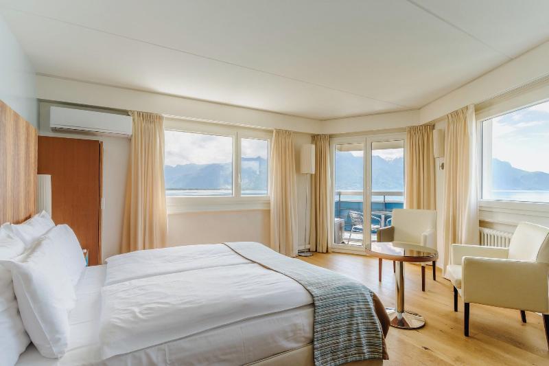Mona Montreux - Oda