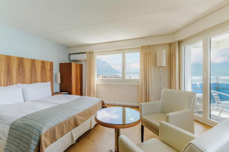 Mona Montreux - Oda