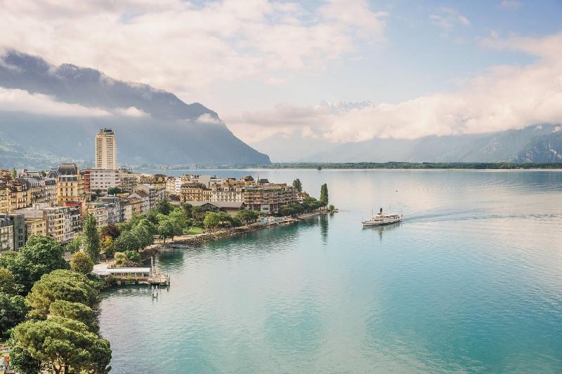 Mona Montreux - Oda