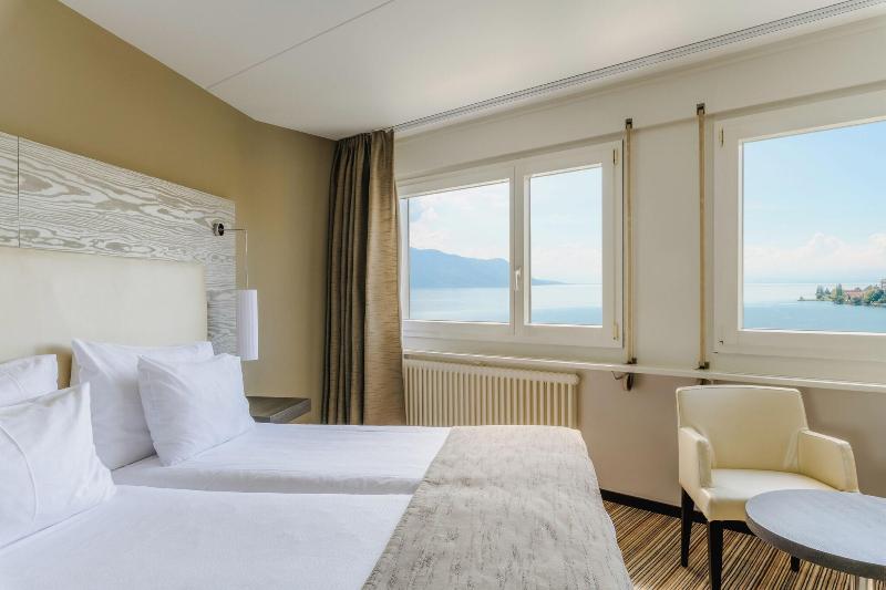 Mona Montreux - Oda