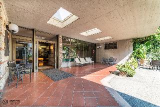 Garden Hotel