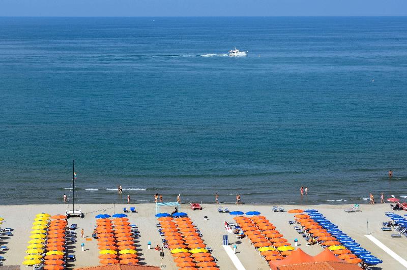 Grand Hotel Royal - Genel