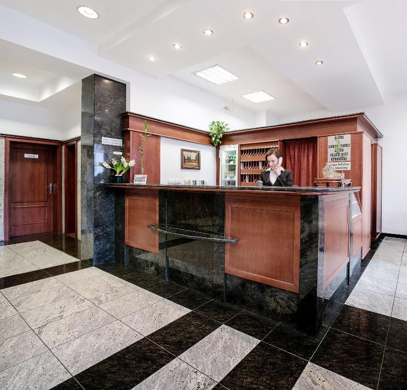 BEST WESTERN Hotel Grand - Lobi