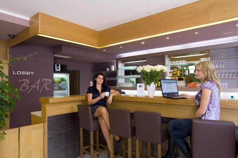 BEST WESTERN Hotel Trend - Bar