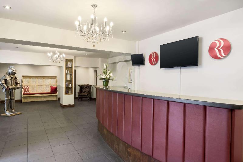 Cwrt Bleddyn Hotel and Spa - Lobi