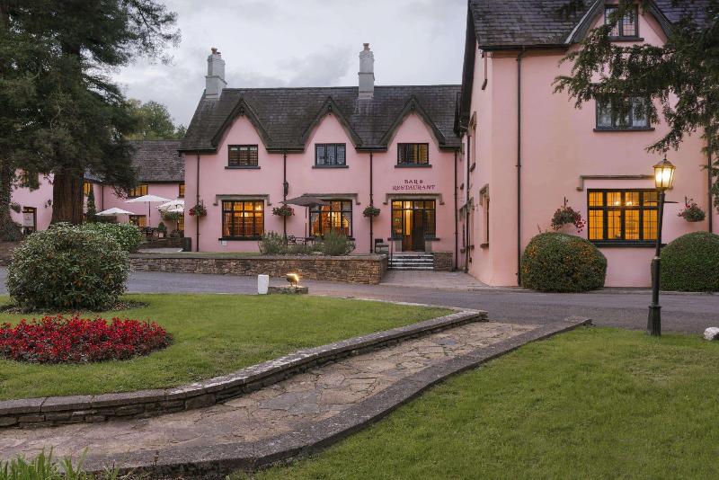 Cwrt Bleddyn Hotel and Spa - Genel