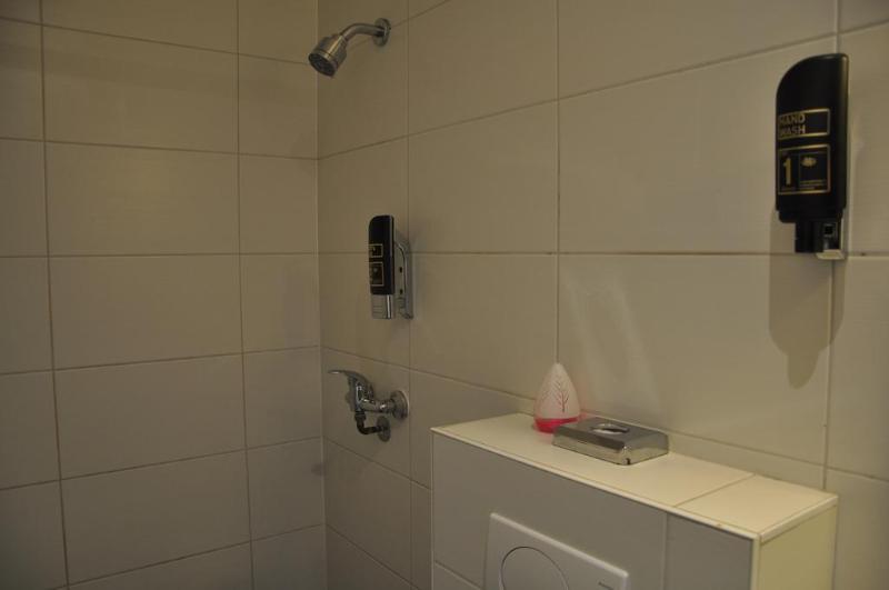 Amsterdam Inn Hotel - Genel