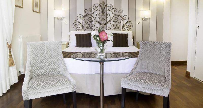 Hotel Jolanda - Genel
