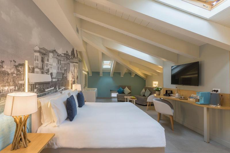 Avenue Hotel - Genel
