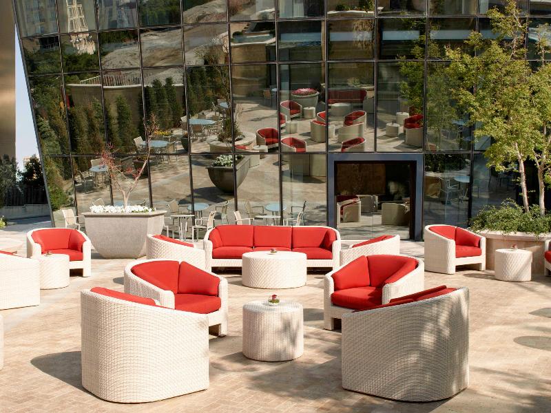 Fairmont Baku - Flame Towers - Bar