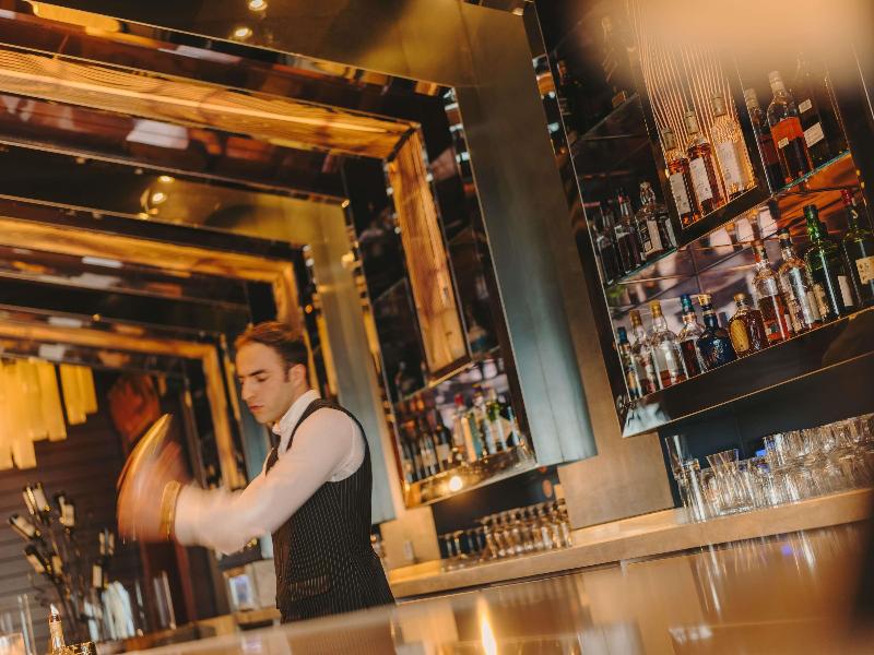 Fairmont Baku - Flame Towers - Bar