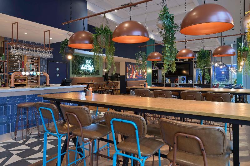 Travelodge Manchester Central Arena - Bar