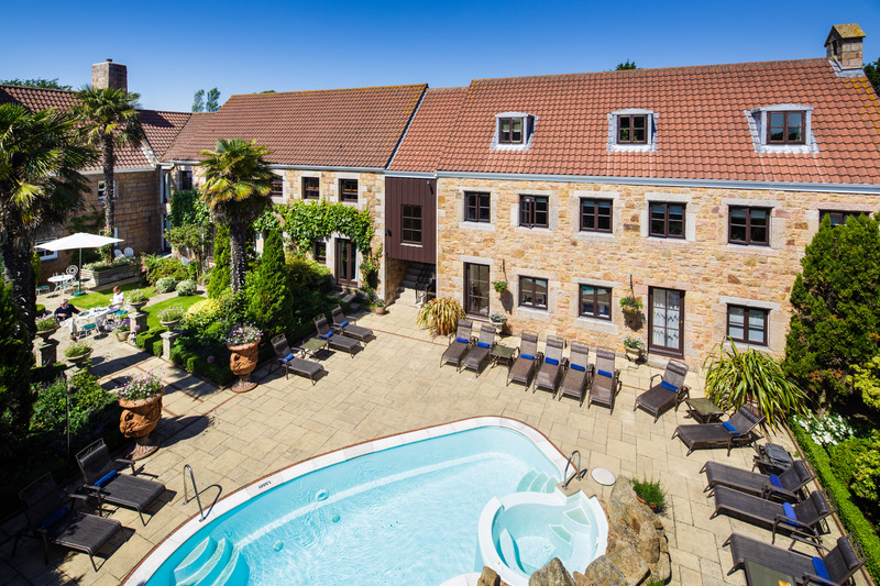 Greenhills Country Hotel - Havuz