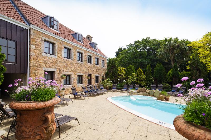 Greenhills Country Hotel - Havuz