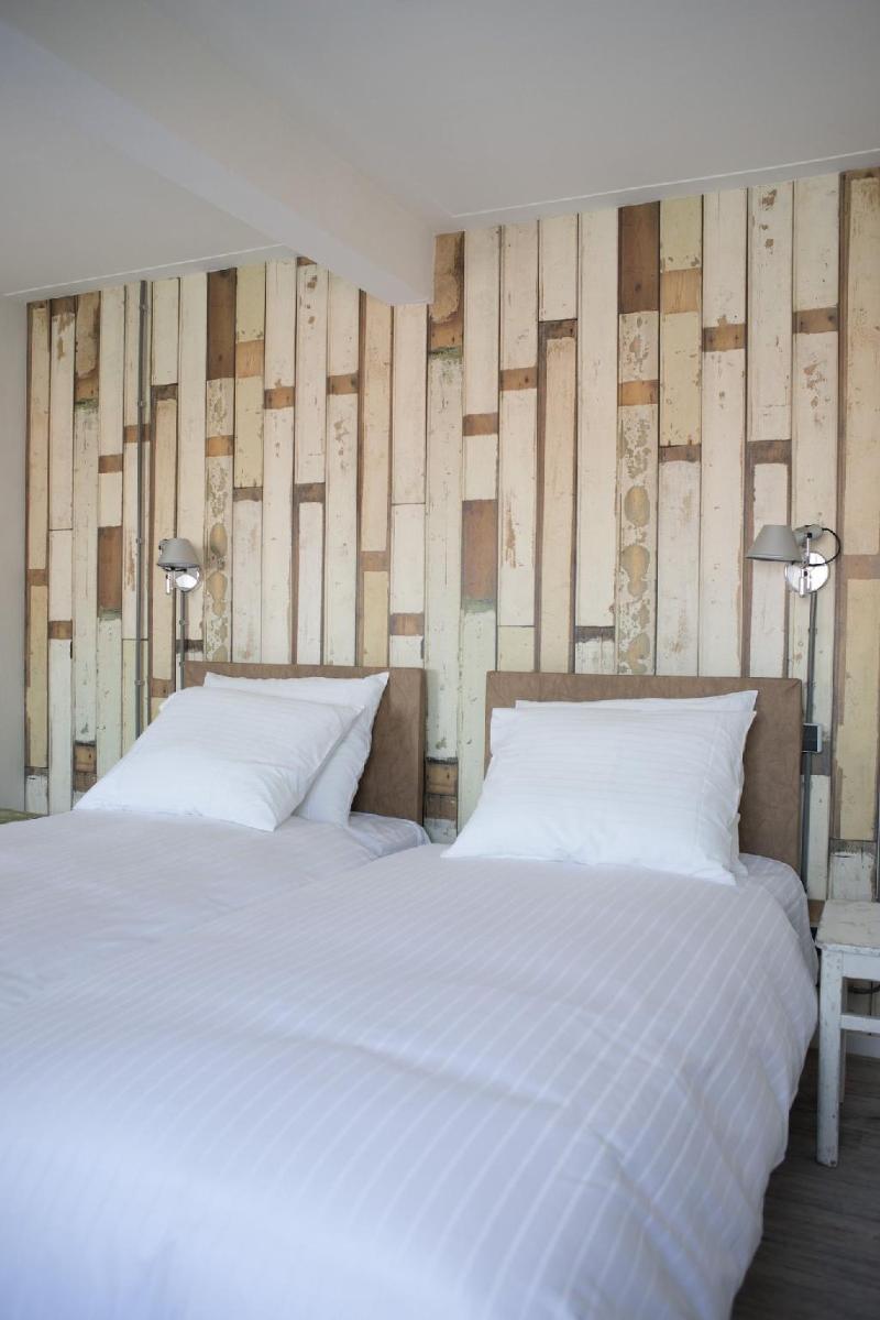 Amsterdam Beach Hotel - Genel