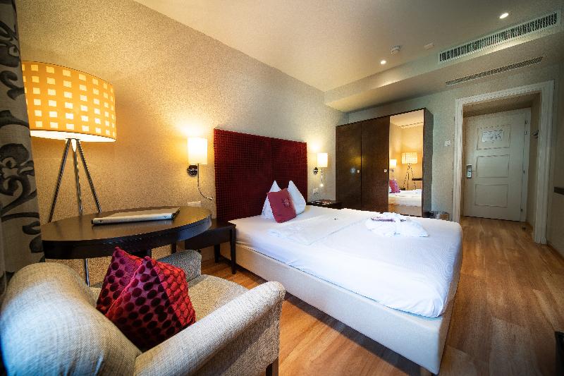Hotel Krebs Interlaken - Oda
