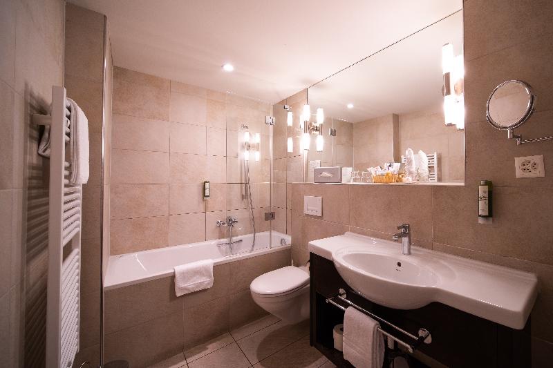 Hotel Krebs Interlaken - Oda