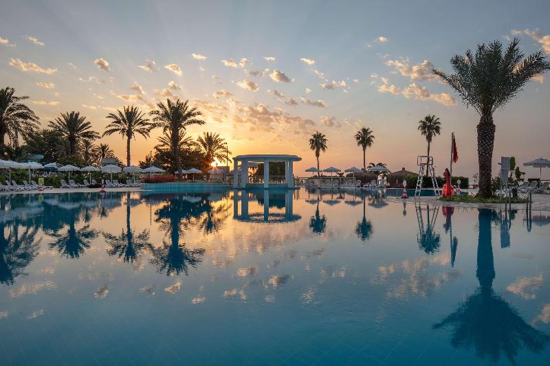 Mirage Park Resort Hotel - Havuz
