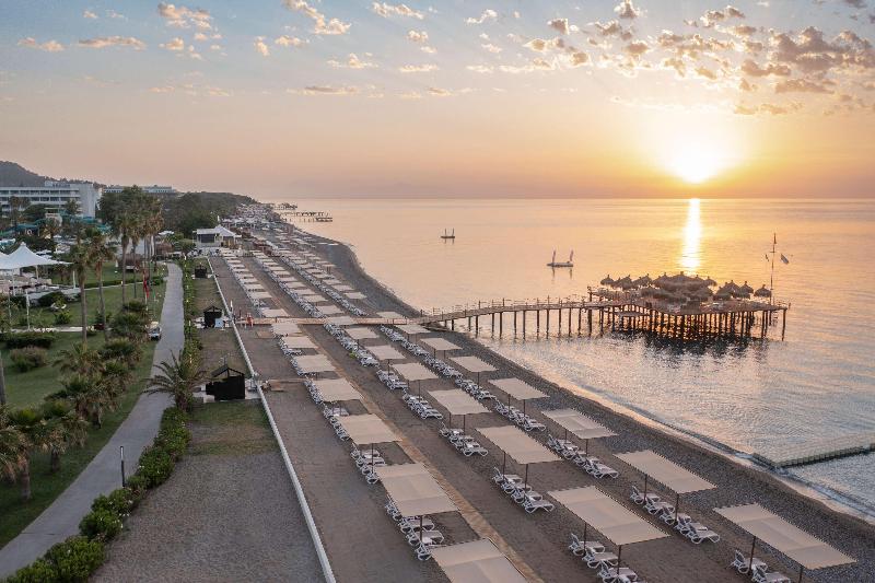Mirage Park Resort Hotel - Plaj