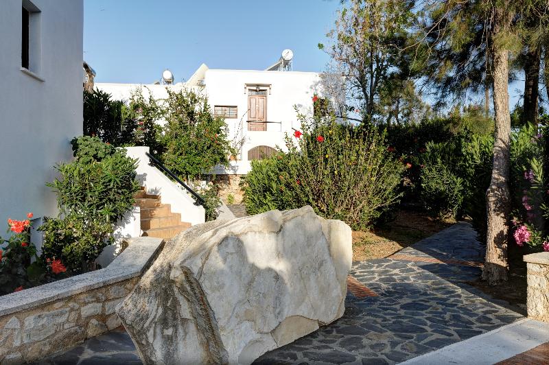 Alianthos Suites - Genel