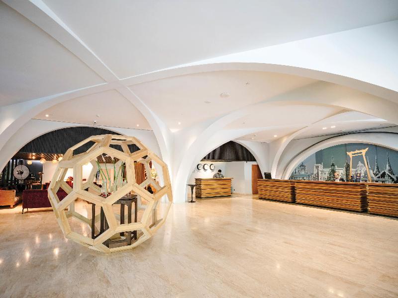 DoubleTree by Hilton Sukhumvit Bangkok - Lobi