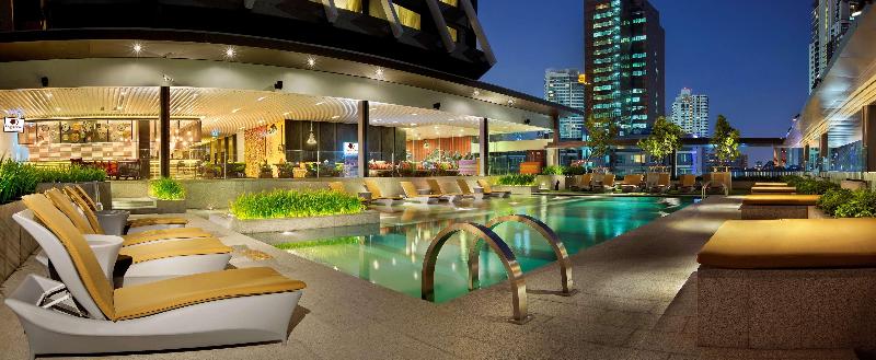 DoubleTree by Hilton Sukhumvit Bangkok - Havuz
