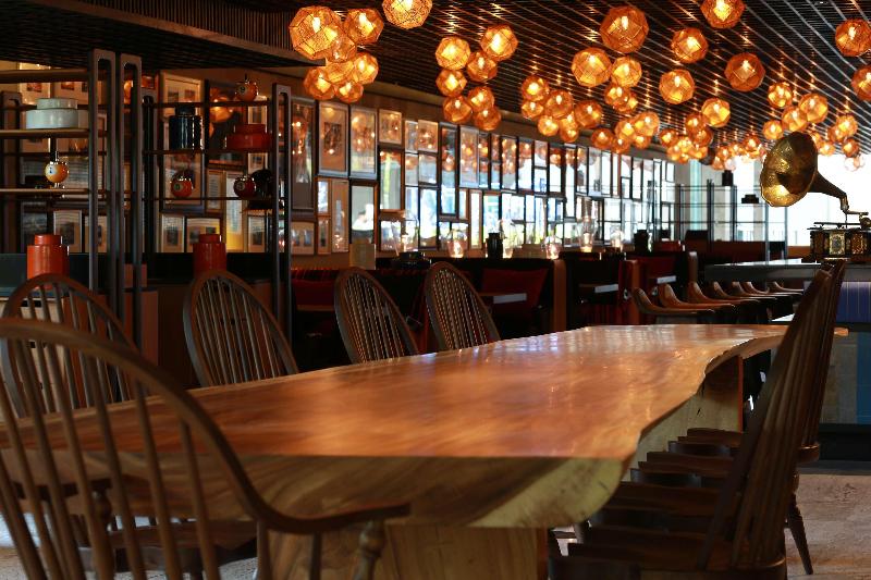 DoubleTree by Hilton Sukhumvit Bangkok - Restoran