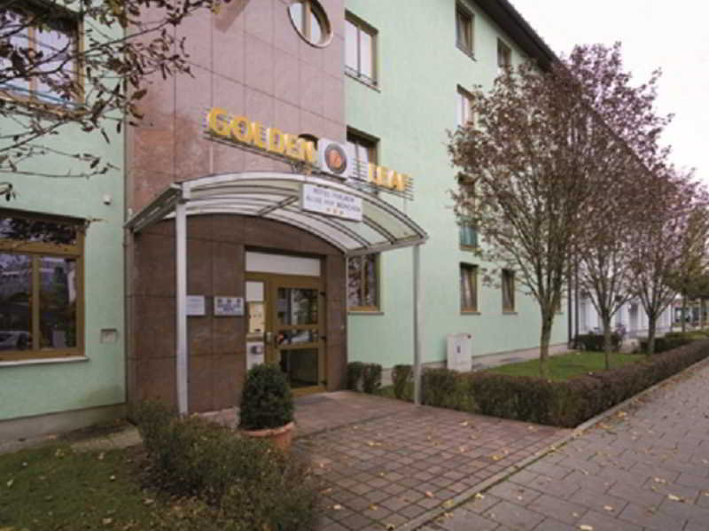 Golden Leaf Hotel Perlach Allee Hof fotoÄŸrafÄ±