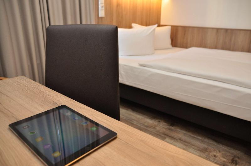 Golden Leaf Hotel Perlach Allee Hof - Oda