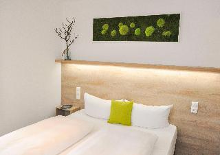 Golden Leaf Hotel Perlach Allee Hof fotoÄŸrafÄ±