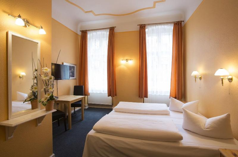 Hotel Am Hermannplatz - Genel