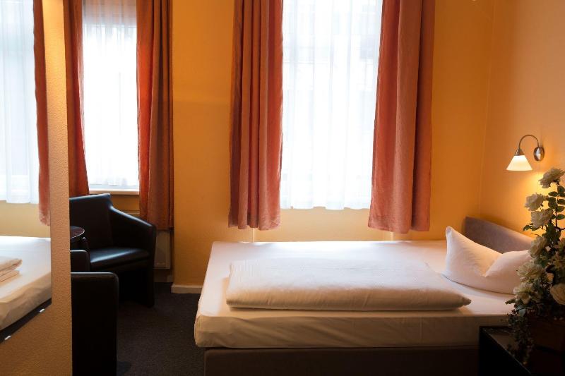 Hotel Am Hermannplatz - Oda