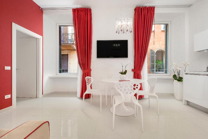 Opera Relais De Charme - Oda
