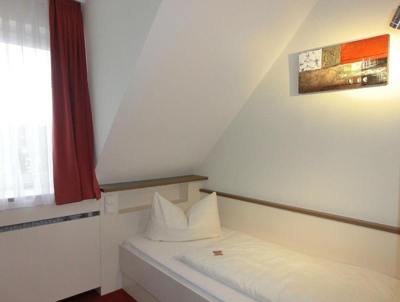 Central Hotel Garni - Oda