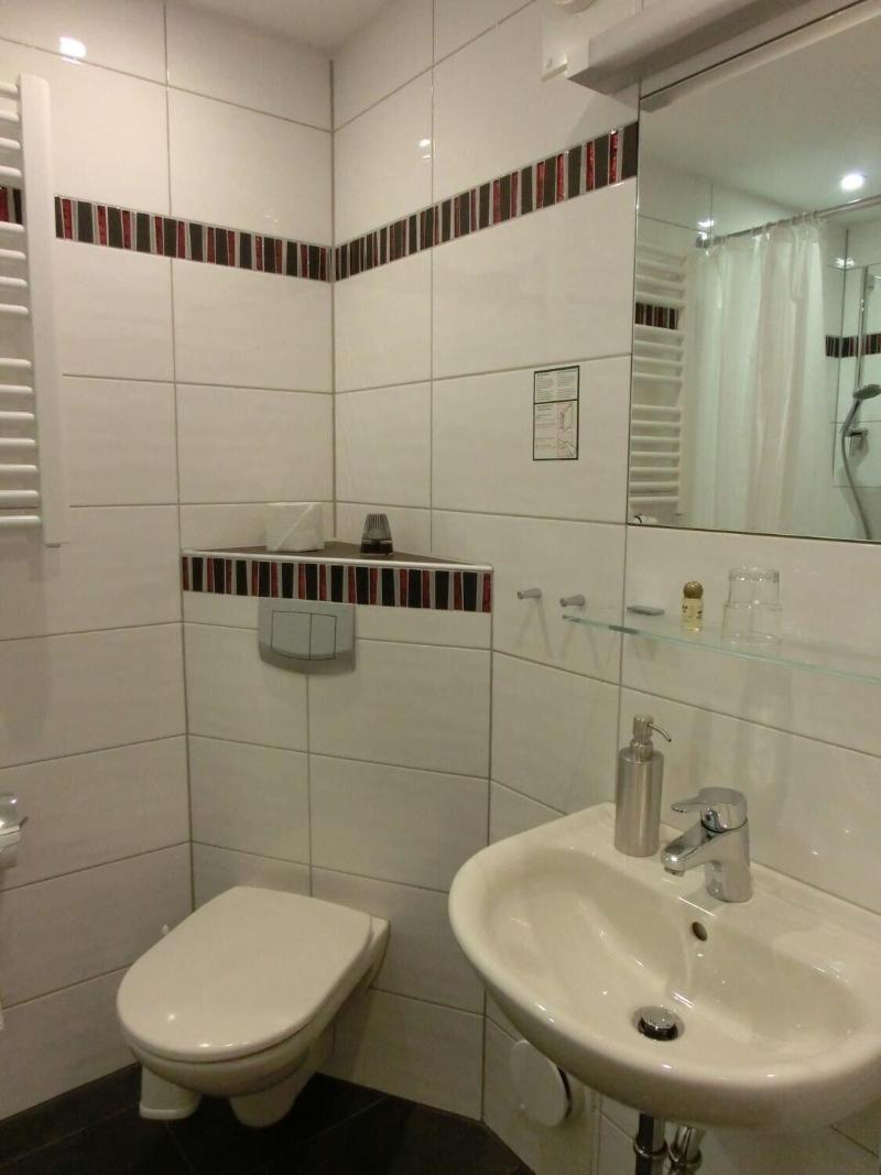 Central Hotel Garni - Oda