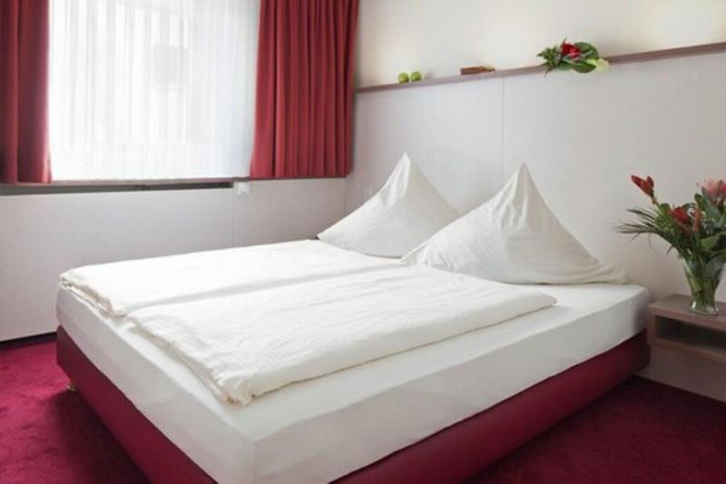Central Hotel Garni - Oda
