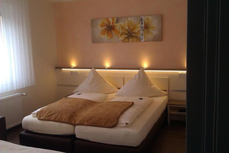 Central Hotel Garni - Oda