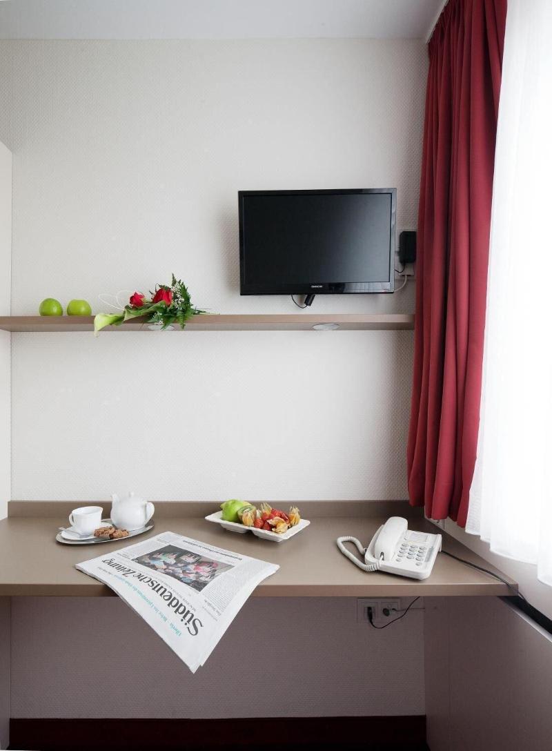 Central Hotel Garni - Oda
