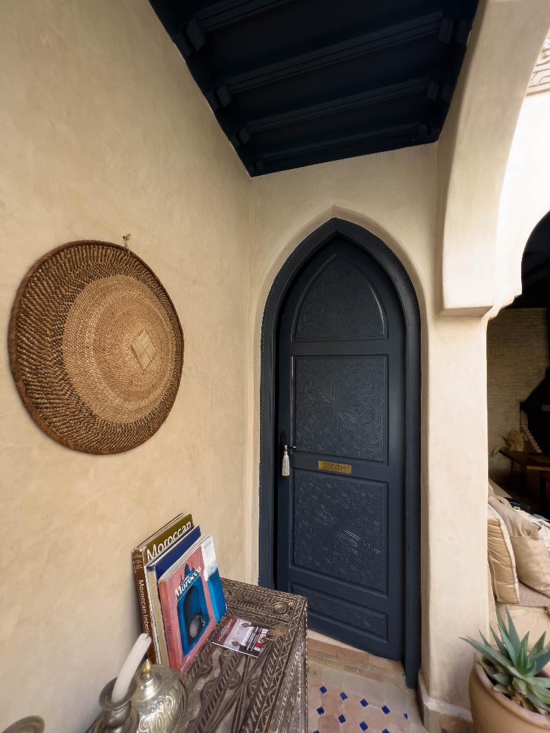 Riad Jonan - Genel